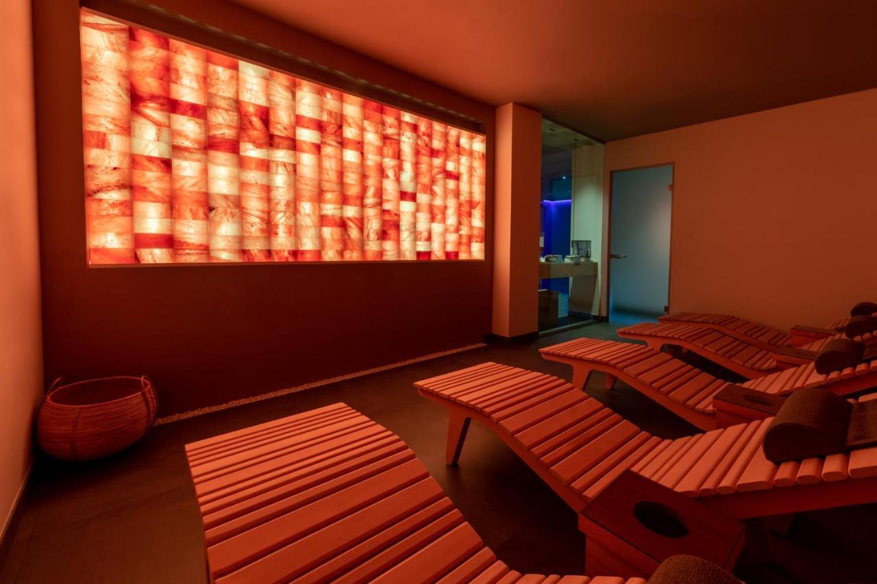 San Michele Relais & Spa سيرولو المظهر الخارجي الصورة
