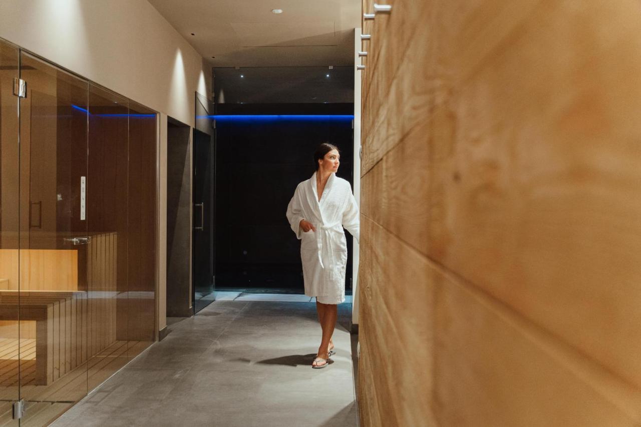 San Michele Relais & Spa سيرولو المظهر الخارجي الصورة